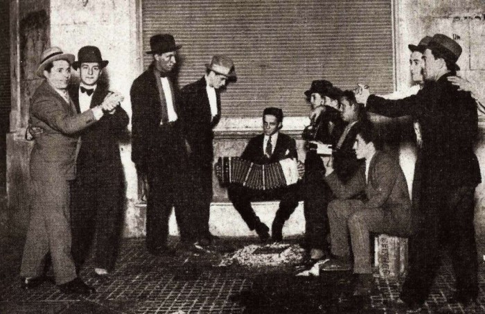 Xορος Tανγκο